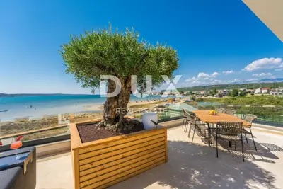 Villa 316 m², Ljubač - 1st row to the sea - 9