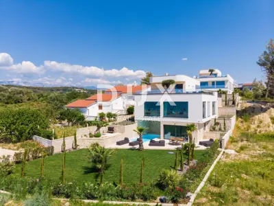 Villa 316 m², Ljubač - 1st row to the sea - 3
