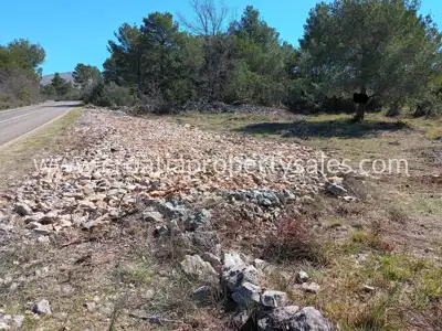 Land, Šibenik, by the road and possibility of building permit - 2