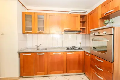 Stan u Puli, Centar - 2 lođe i šupa - 4