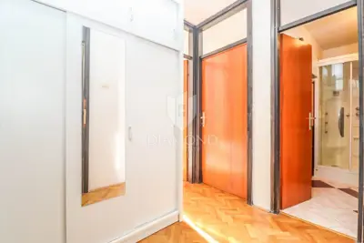 Stan u Puli, Centar - 2 lođe i šupa - 8