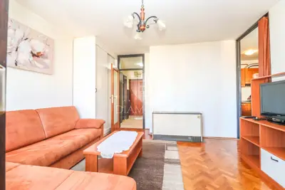 Stan u Puli, Centar - 2 lođe i šupa