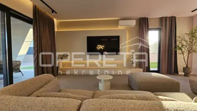 Kaštel Stari-Luksuzna obiteljska vila s bazenom, maslinikom, sportskim sadržaje - 17
