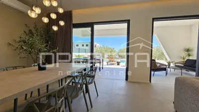 Kaštel Stari-Luksuzna obiteljska vila s bazenom, maslinikom, sportskim sadržaje - 18