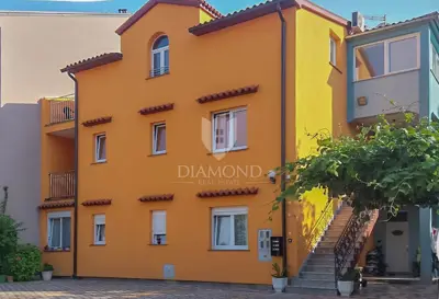 House in Rovinj, 3 floors and established tourist rental