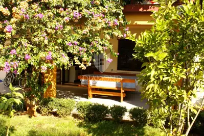 Kuća u Rovinju, 3 etaže i uhodan turistički najam - 8
