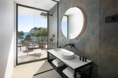 Vila 495 m², Sukošan - prvi red do mora - 21
