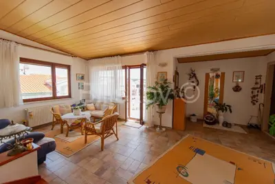 Čiovo, Okrug G. , obiteljska kuća s 4 apartmana, prodaja - 5