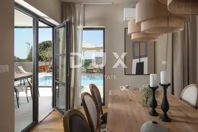 Villa 270 m², Tinjan - Meerblick und beheizter Pool - 7