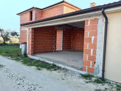 House for sale in Šarići, 178 m² - 2