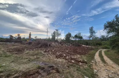 Land, Vrsar - cleared forest land