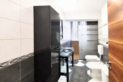 Stan 72 m², Sigečica - 2 spavaće sobe, open space - 5
