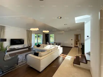 New construction, modern house with a pool! - 4