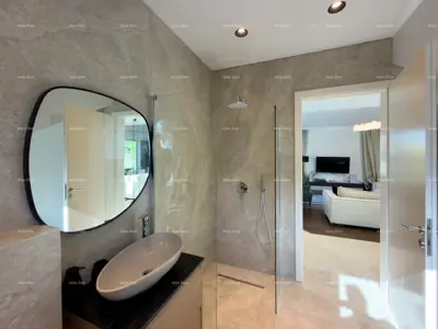 New construction, modern house with a pool! - 7