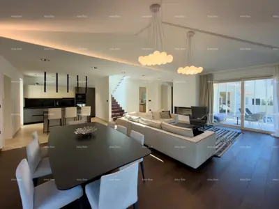 New construction, modern house with a pool! - 11