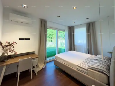 New construction, modern house with a pool! - 22