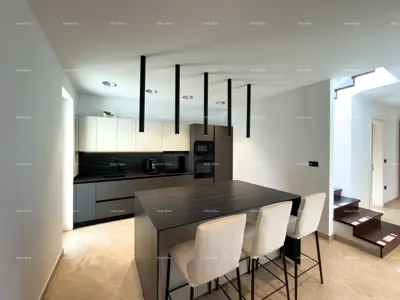 New construction, modern house with a pool! - 15