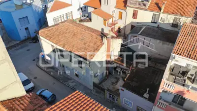 ZADAR, CENTAR - Kuća s konobom, 20m od mora - 2