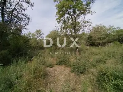 Poljoprivredno zemljište, Peroj - 3.346 m², ograđeno suhozidom - 14