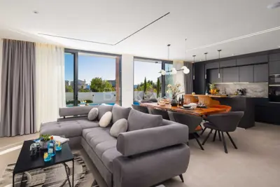 Doppelhaushälfte 230 m², Kaštel Kambelovac, 100 m von der Strand entfernt - 2