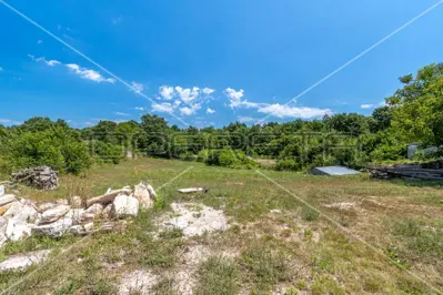 Građevinsko zemljište 2 625 m², Kanfanar - mirna lokacija