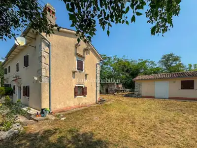 Haus 200 m², Labin - Steinhaus und Studio-Apartment
