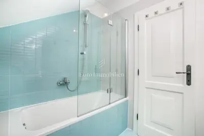 Renovirana samostojeća kamena kuća s dvije jednice - 7