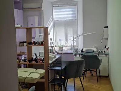 RIJEKA, CENTAR - Commercial space with a spacious terrace, 4 rooms, 121 m² - 2