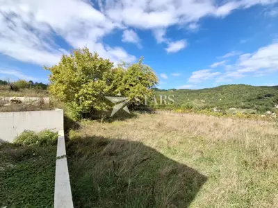 Building plot 461 m², Jakomići near Pićan - view of Učka - 3