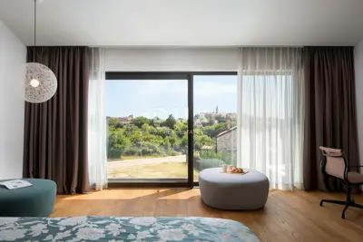 Villa 360 m², Bale - designer interior and heated pool - 19