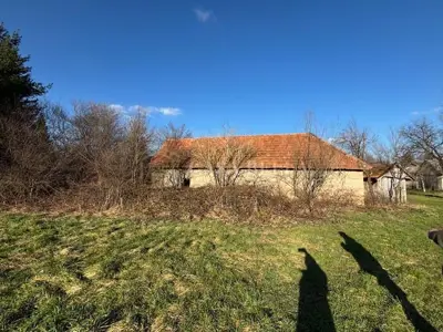 Rural estate, Plaški-Lapat, orchard and stream - 8
