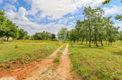 Building plot 842 m², Poreč - quiet location - 5
