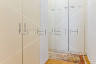 Najam, Stan, Centar, Trg žrtava fašizma, 3s, 126 m² - 9