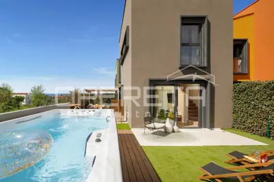 House 82 m², Poreč - sea view