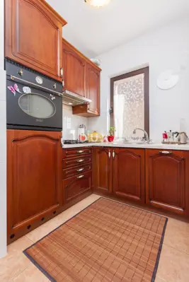 Kuća 375 m², Rovinj - pogled na more i 3 stambene jedinice - 15