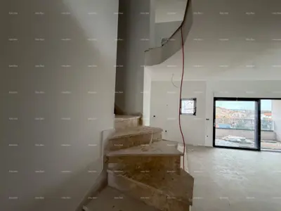 Two-level apartment 93 m², Valbandon, 1 km from the beach - 21