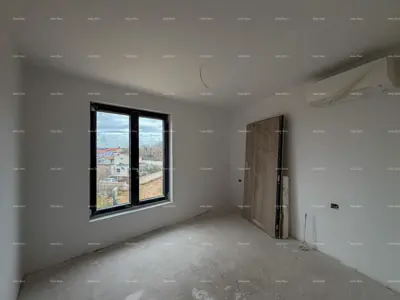 Two-level apartment 93 m², Valbandon, 1 km from the beach - 11