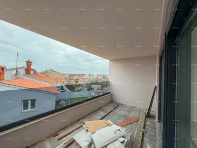 Two-level apartment 93 m², Valbandon, 1 km from the beach