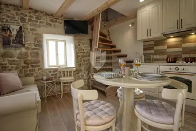 House 35 m², Motovun - panoramic views - 9