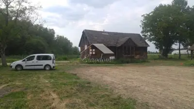 Imanje 5.784 m², Zelina Breška - uz asfalt i komunalije - 2