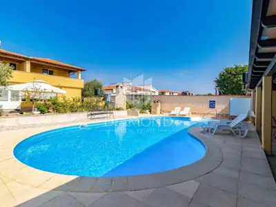 Haus zum Kauf in Poreč, 467 m² - 11