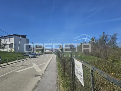 Baugrundstück 4.353 m², Remete, Grad Zagreb - 3