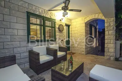 Steinhaus, Vela Luka, 1. Reihe am Meer und Pool - 17