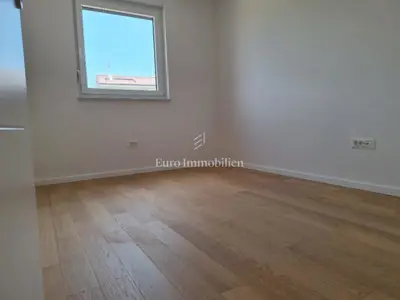 Stan 73,90 m², Mandre - 2 spavaće sobe i terasa - 6