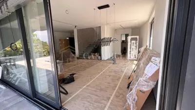 Vila 450 m², Njivice - prvi red do mora i bazen - 10