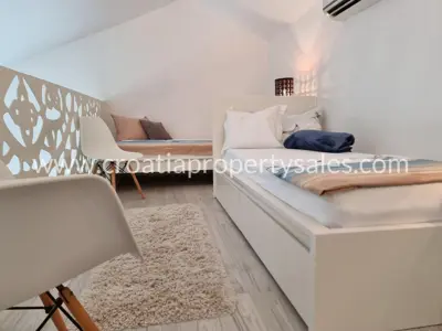 Stan, Omiš, 86 m², 2-soban, 395 000 € - 5