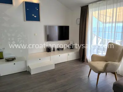 Stan, Omiš, 86 m², 2-soban, 395 000 € - 10