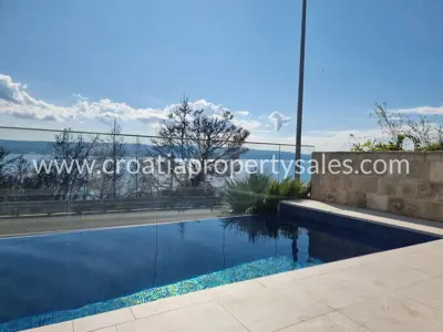 Stan, Omiš, 86 m², 2-soban, 395 000 € - 2
