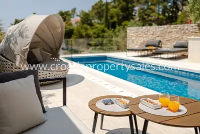 Vila 270 m², otok Korčula - prvi red do mora - 9