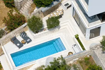Vila 270 m², otok Korčula - prvi red do mora